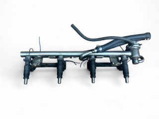 форсунка Volkswagen Passat B5 [рестайлинг] 2002, 2.0 л., i, ALT, бензин, 5МКПП, бордовый, седан, передний привод, правый руль, 06B133551T