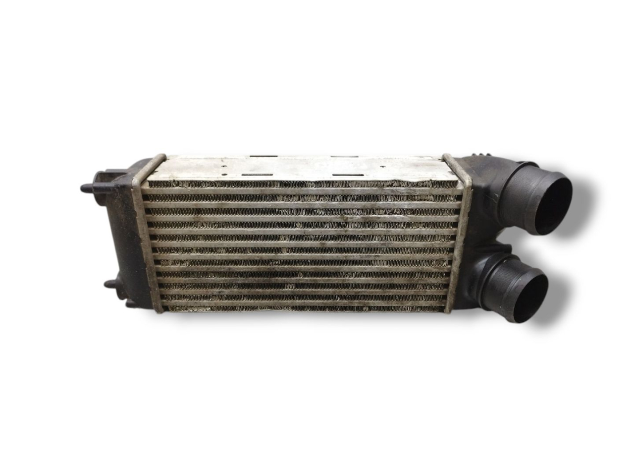 интеркулер Peugeot 3008 1 поколение 2010, 1.6 л., Ti, 5FV (EP6CDT), бензин, 6МКПП, rouge babylone / lkr, внедорожник 5 дв., передний привод, правый руль, 9656503480 - фото №1