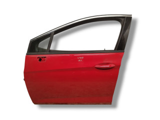 дверь передняя левая Opel Astra K [рестайлинг] 2020, 1.2 л., Ti, F12SHR, бензин, 6МКПП, absolute red / 50s, хетчбэк 5 дв., передний привод, правый руль, 39094728, 39028989, 39066397, 39086247, 39122799, 39160867