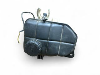 бачок расширительный Mercedes-Benz CLK-Класс C209/A209 C209 2003, 2.7 л., CDi, OM 612.967, дизель, АКПП, brillantsilber / 744, купе, задний привод, правый руль, A2035000049