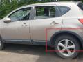 накладка колесной арки задний левый Nissan Qashqai 1 поколение 2009, 1.5 л., DCi, K9K 292, дизель, 6МКПП, cafe latte / c30, внедорожник 5 дв., передний привод, правый руль, 93829-JD000 - фото №3