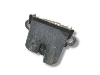 замок багажника Volkswagen Tiguan 1 поколение 2009, 2.0 л., TDi, CBBB, дизель, 6МКПП, deepblack / lc9x, внедорожник 5 дв., полный привод, правый руль, 3C9827645A, 5M0827505B