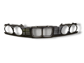 решетка радиатора BMW 5 серия E34 1993, 2.5 л., i, M50 B25 (256S2), бензин, АКПП, diamantschwarz / 181, седан, задний привод, правый руль, 51131973825, 1973825