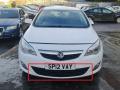 заглушка (решетка) в бампер Opel Astra J 2012, 1.6 л., i, A 16 XER, бензин, 5МКПП, schneeweiss / 40r, хетчбэк 5 дв., передний привод, правый руль, 13266567 - фото №4