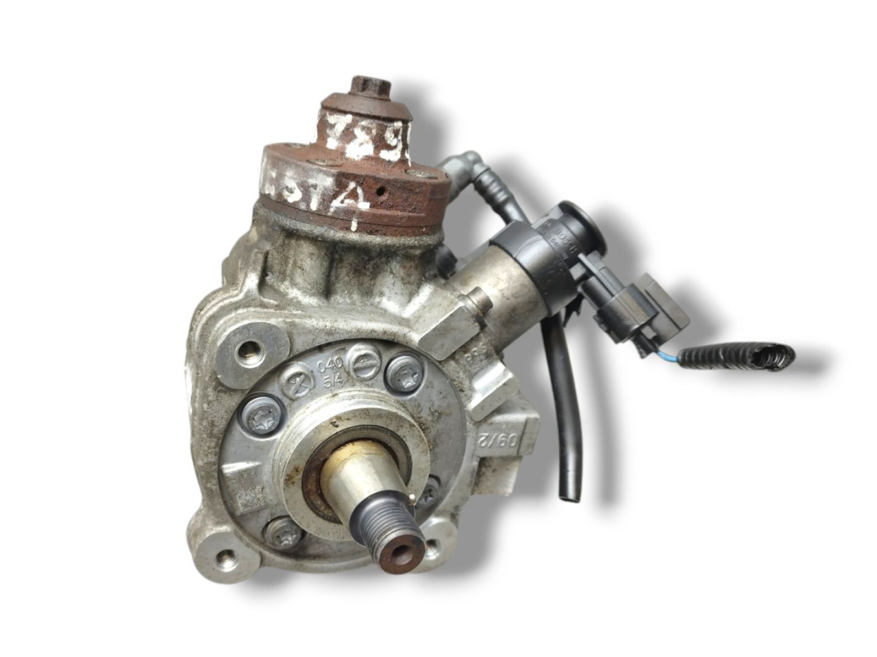 ТНВД Ford Fiesta 6 поколение 2012, 1.4 л., TDCi, F6JD, дизель, 5МКПП, frozen white / h9, хетчбэк 5 дв., передний привод, правый руль, CV6Q9A543BA, 0445010539 - фото №1