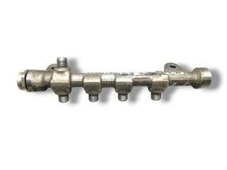 топливная рампа Opel Astra J [рестайлинг] 2013, 2.0 л., CDTi, A 20 DTH, дизель, АКПП, azurblau / gwj, универсал, передний привод, правый руль, 55576177, 0445214221