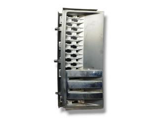 молдинг крыла Land Rover Range Rover 3 поколение L322 2003, 4.4 л., i, M62 B44, бензин, АКПП, russ black / 697, внедорожник 5 дв., полный привод, правый руль