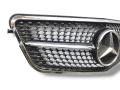 решетка радиатора Mercedes-Benz E-Класс W212/S212/C207/A207 2010, 3.0 л., CDi, OM 642.850, дизель, АКПП, obsidianschwarz / 197, седан, задний привод, правый руль - фото №2