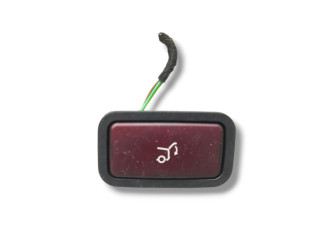 кнопка открытия багажника Mercedes-Benz C-Класс W204/S204 S204 2008, 2.1 л., CDi, OM 646.811, дизель, АКПП, iridiumsilber / 775, универсал, задний привод, правый руль, 2118219551