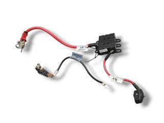 клемма аккумулятора плюс Jaguar XF X250 250 2008, 2.7 л., D, AJD, дизель, АКПП, indigo / jjx, седан, задний привод, правый руль, 8X2T14A005AAC, 8X2310C679AD, 0199000024