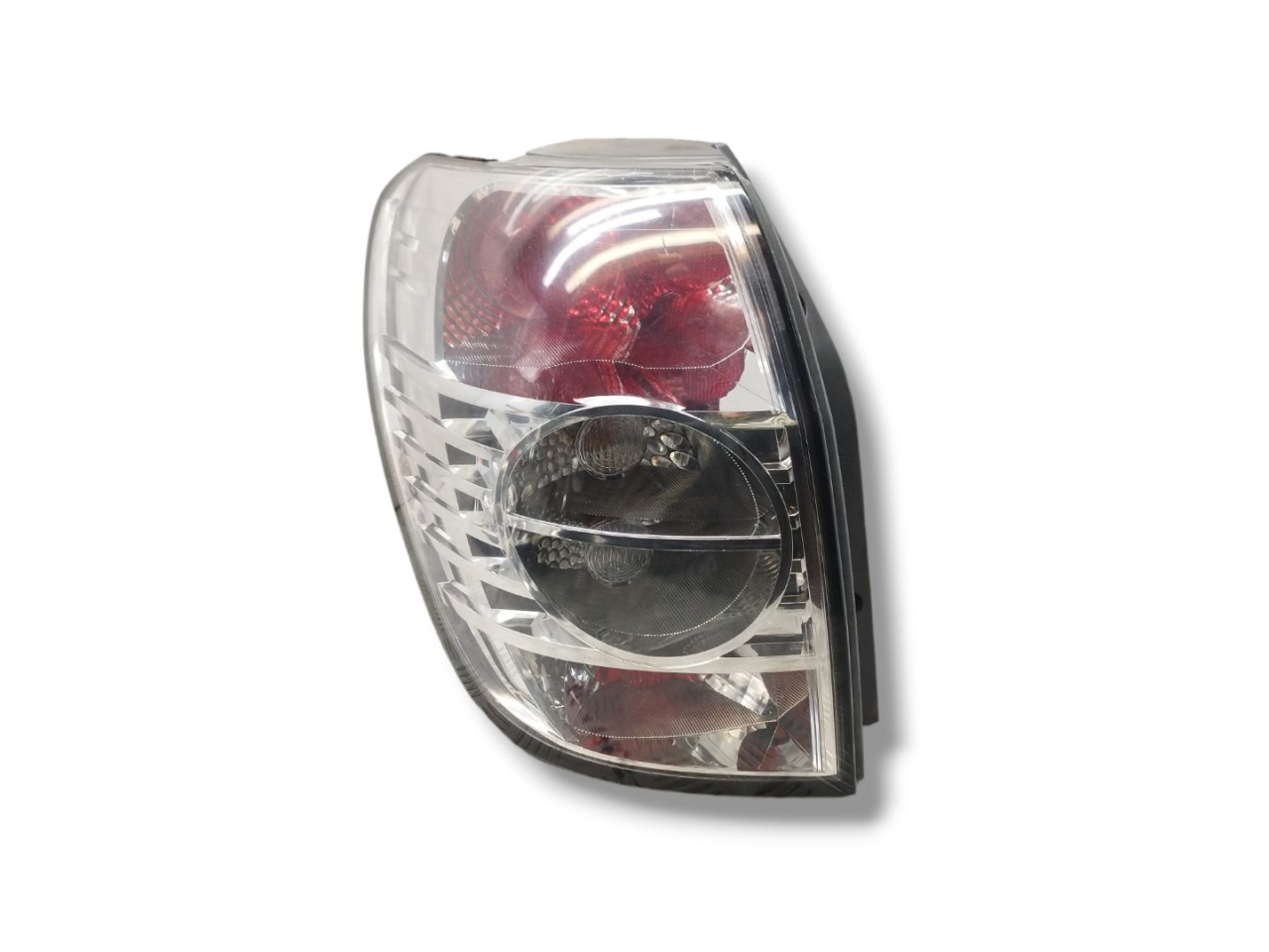 фонарь задний левый Chevrolet Captiva 1 поколение C100 2010, 2.0 л., VCDi, Z 20 S1, дизель, 5МКПП, silver ice / gan, внедорожник 5 дв., полный привод, правый руль, 96830937 - фото №1