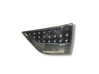 фонарь крышки багажника правый Mitsubishi Outlander 2 поколение CW 2008, 2.0 л., DiD, BSY, дизель, 6МКПП, cool silver / a31, внедорожник 5 дв., полный привод, правый руль, 8331A006