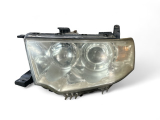 фара левая Mitsubishi L200 4 поколение 2010, 2.5 л., DiD, 4D56 (16V), дизель, 5МКПП, amarelo rally / y54, пикап, полный привод, правый руль, 8301C031
