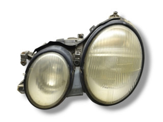 фара левая Mercedes-Benz CLK-Класс W208/A208 [рестайлинг] A208 2001, 2.3 л., Kompr, M 111.982, бензин, АКПП, brillantsilber / 744, кабриолет, задний привод, правый руль, A2088200361