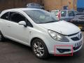 решётка бампера боковая правая Opel Corsa D 2010, 1.2 л., i, A 12 XER, бензин, 5МКПП, casablancaweiss / 10u, хетчбэк 3 дв., передний привод, правый руль, 13211479 - фото №3