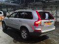клык бампера задний левый Volvo XC90 1 поколение [рестайлинг] 2011, 2.4 л., D5, D 5244 T4, дизель, АКПП, silver / 426, внедорожник 5 дв., полный привод, правый руль, 30698137 - фото №4