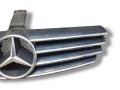 решетка радиатора Mercedes-Benz CLK-Класс C209/A209 2003, 3.2 л., i, M 112.955, бензин, АКПП, prata brilhante / 744u, купе, задний привод, правый руль, A2098800183, A2098800123 - фото №3