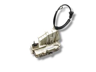 замок двери передней правой Mercedes-Benz A-Класс W169 2005, 2.0 л., CDi, OM 640.940, дизель, вариатор, polarsilber / 761, хетчбэк 5 дв., передний привод, правый руль, A1697202635