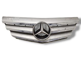 решетка радиатора Mercedes-Benz B-Класс W245 [рестайлинг] 2008, 2.0 л., CDi, OM 640.941, дизель, вариатор, kosmosschwarz / 191, минивэн, передний привод, правый руль, A1698802183