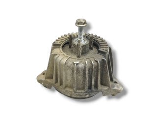 подушка крепления двигателя Mercedes-Benz C-Класс W204 [рестайлинг] C204 2011, 2.1 л., CDi, OM 651.911, дизель, АКПП, palladiumsilber / 792, купе, задний привод, правый руль, A2042404717