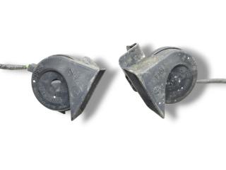 сигнал (клаксон) Hyundai Tucson 4 поколение NX4 2022, 1.6 л., GDi, G4FU, гибрид, робот, shimmering silver / r2t, внедорожник 5 дв., передний привод, правый руль, 96611-N9000, 96621-N9000