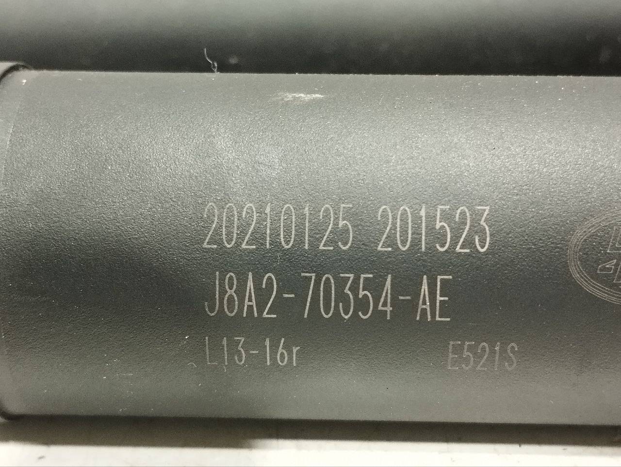 амортизатор крышки багажника (3-5 двери) Land Rover Range Rover Velar 1 поколение 2018, 2.0 л., дизель, J8A270354AE - фото №1