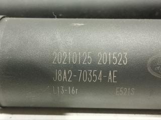 амортизатор крышки багажника (3-5 двери) Land Rover Range Rover Velar 1 поколение 2018, 2.0 л., дизель, J8A270354AE