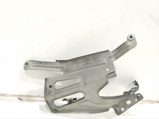 крепление ( кронштейн ) крыла Audi A6 C8 2019, 3.0 л., дизель, универсал, 4K0821132