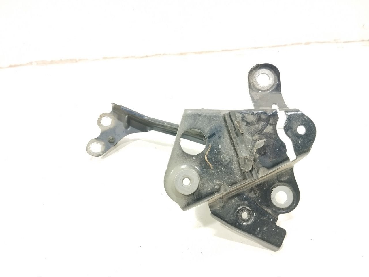 крепление ( кронштейн ) крыла BMW 5 серия G30/G31 G30 2019, 2.0 л., дизель, АКПП, седан, 7349618 - фото №1