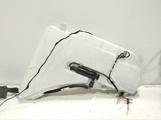 бачок омывателя BMW 6 Gran Coupe F06 [рестайлинг] 2017, 4.0 л., 8050439