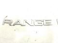 эмблема Land Rover Range Rover 4 поколение [рестайлинг] 2020, 2.0 л., гибрид, АКПП, внедорожник 5 дв. - фото №3