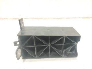 передняя панель крепления облицовки (телевизор) Renault Megane 4 поколение [рестайлинг] (2020 - 2026), 1.5 л., дизель, универсал, 620933842R