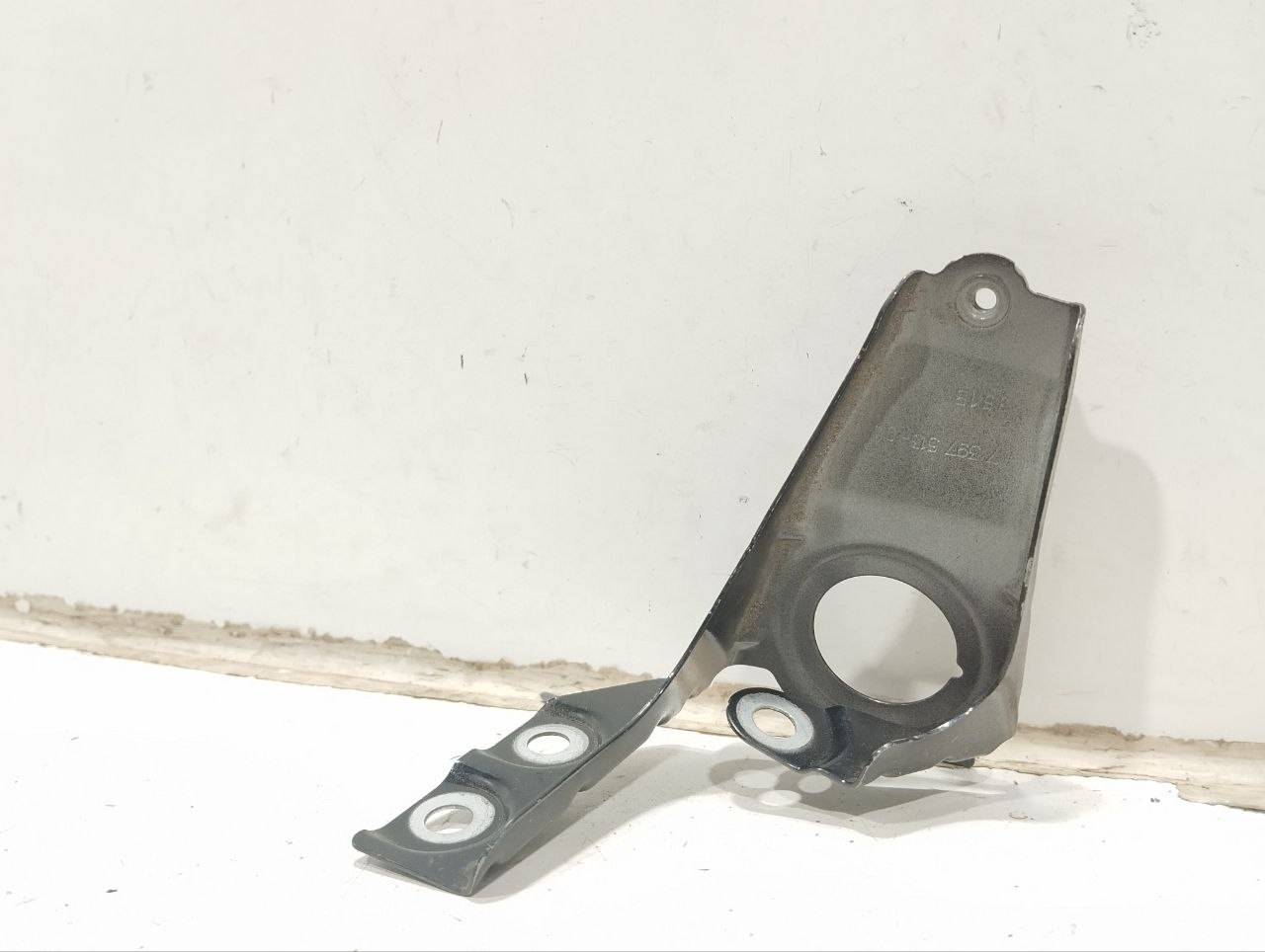 крепление ( кронштейн ) крыла BMW X3 G01 2019, 3.0 л., дизель, 7397513 - фото №1