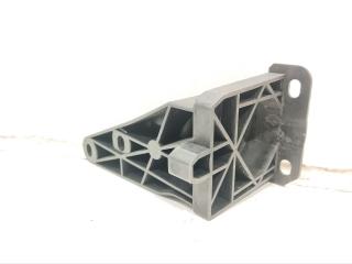 кронштейн радиатора Audi A6 C8 2019, 3.0 л., дизель, универсал, 4K0805201