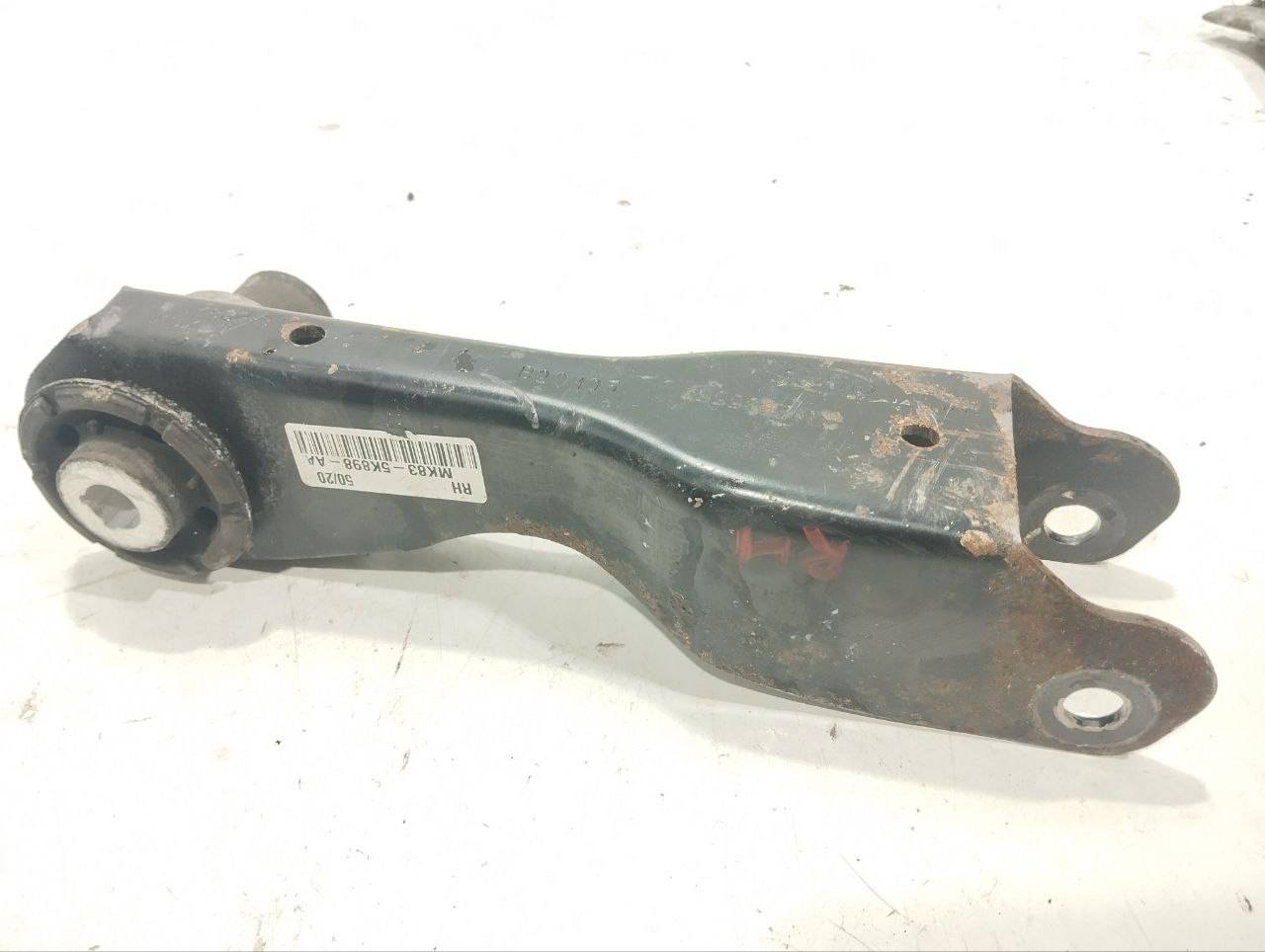 рычаг задний правый Land Rover Range Rover Velar 1 поколение 2021, 2.0 л., дизель, MK835K898AA - фото №1