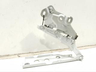 петля капота правая Audi A6 C8 2019, 3.0 л., дизель, универсал, 4K0823302