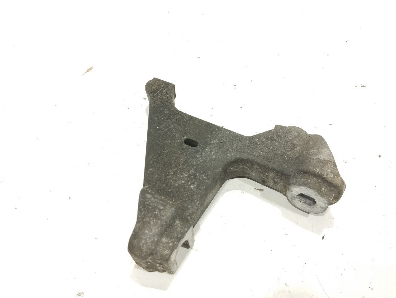 кронштейн двигателя Renault Trafic 3 поколение 2023, 244834609R - фото №1