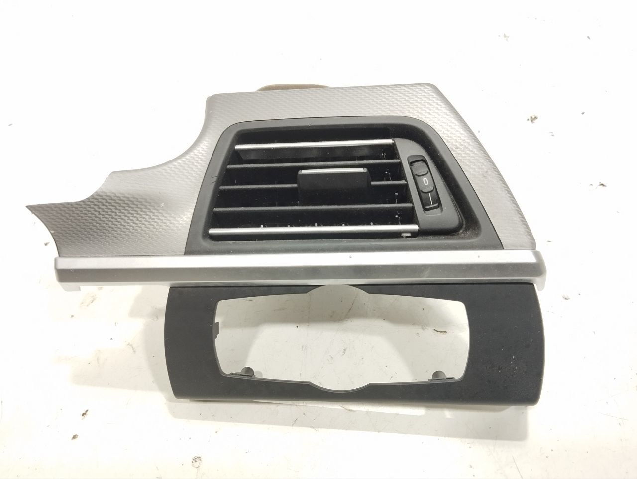 дефлектор обдува салона BMW 6 серия G32 2019, 4.0 л., дизель, 9197487 - фото №1