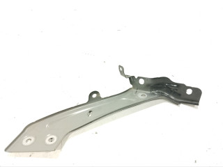 крепление ( кронштейн ) крыла Renault Megane 4 поколение [рестайлинг] (2020 - 2026), 1.5 л., дизель, универсал, 631416998R