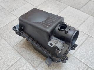 корпус воздушного фильтра Toyota Corolla Verso 1 поколение [2-й рестайлинг] 2007, 1.8 л., бензин