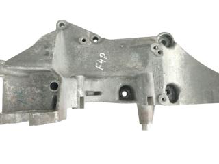 кронштейн генератора Renault Laguna 2 поколение 2002, 1.8 л., бензин, 8200115762