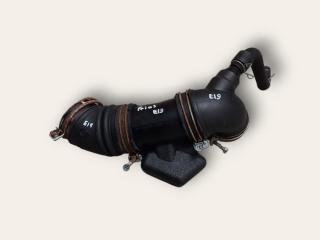 патрубок воздушного фильтра Toyota Prius V 1 поколение 2015, 1.8 л., гибрид, 1788037100