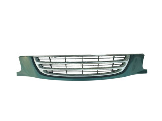 решетка радиатора Toyota Avensis 1 поколение (T220) 1999, 2.0 л., 2C-T, дизель, 53111-05030F