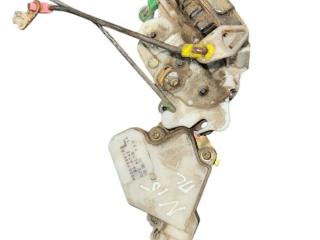 замок двери передней левой Nissan Almera N15 1997, 8055389918