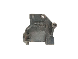 кронштейн гидроусилителя Mitsubishi Space Star 1 поколение 2001, 1.3 л., бензин, MD323913