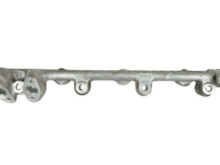 топливная рампа Mitsubishi Space Wagon 3 поколение (Typ N50) 2002, 2.4 л., 4G64 (GDI), бензин