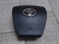 подушка безопасности водителя Toyota Prius V 1 поколение 2015 - фото №2