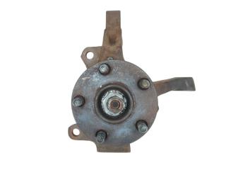 кулак поворотный левый Toyota Avensis 1 поколение (T220) 1999, 2.0 л., 2C-TE, дизель