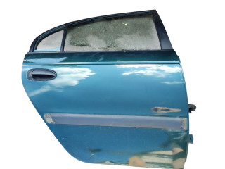 дверь задняя правая Toyota Avensis 1 поколение (T220) 1999, седан