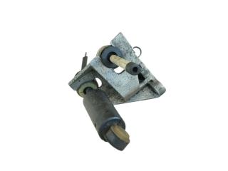 кронштейн КПП Renault Megane 2 поколение 2005, 1.6 л., бензин, 8200367224